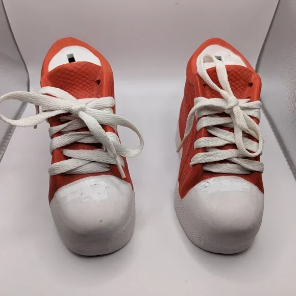 Multiple pairs of Gently Used Baby Booties - Picture 10 of 10